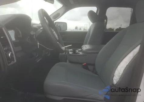 2019 Ram 1500 Classic Tradesman z USA, uszkodzony, nr VIN 1C6RR7FG2KS579629